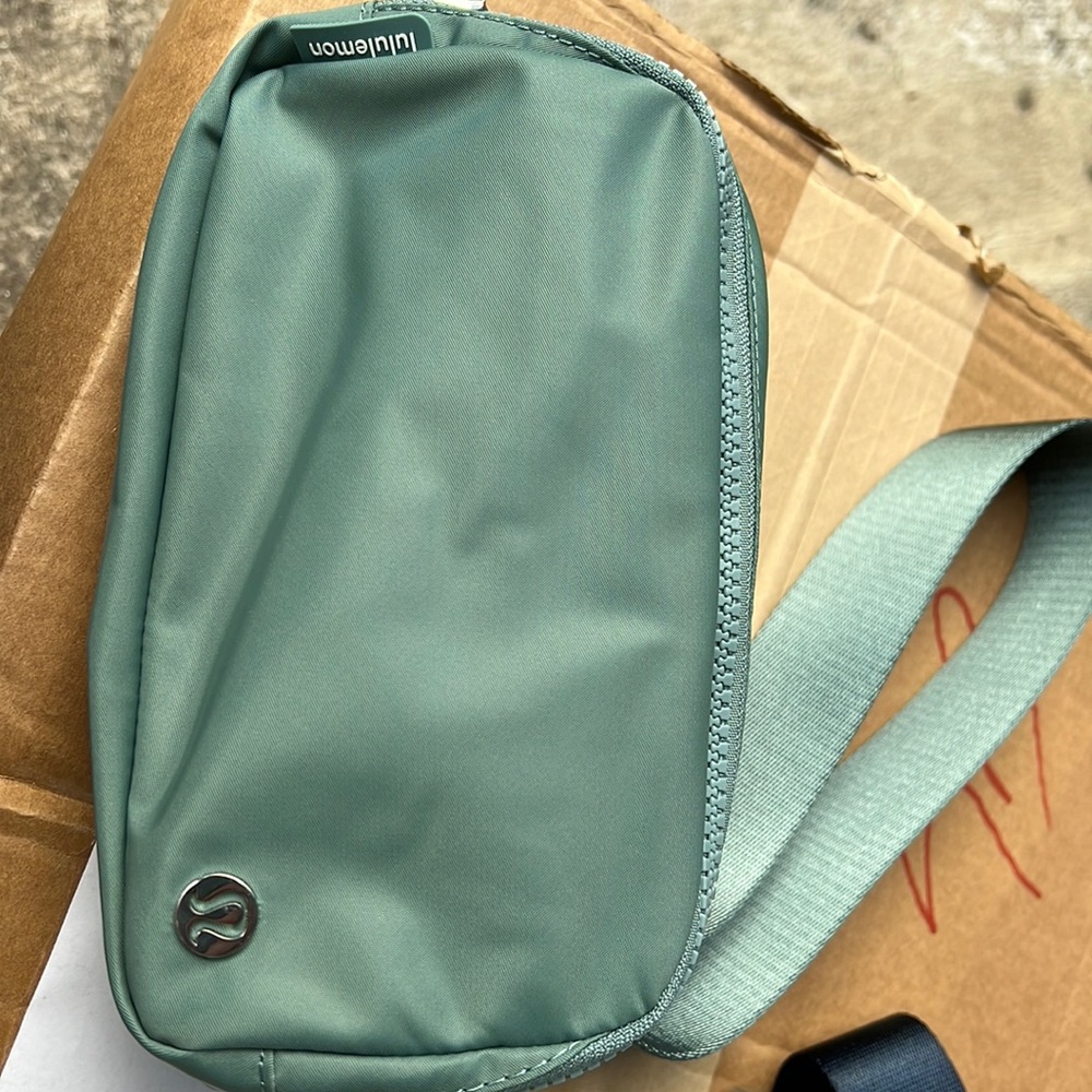 Tidewater teal everywhere belt bag
